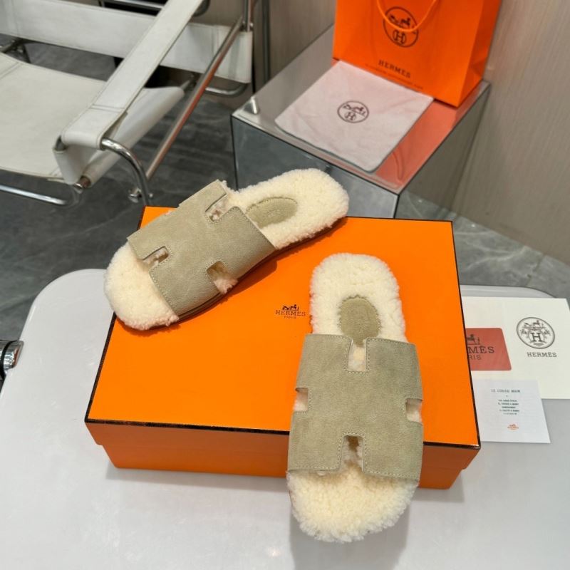 H**mes slippers